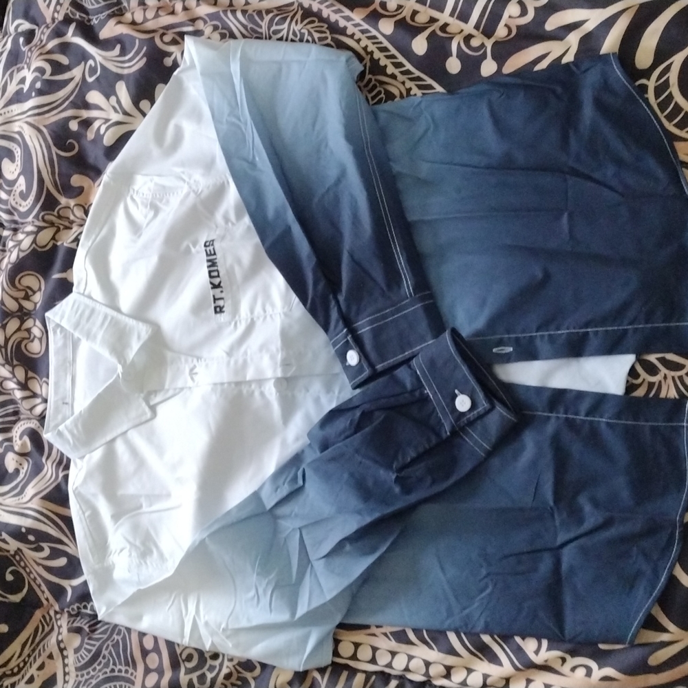Unisex Large Casual White and Blue Bottom-Up Shirt